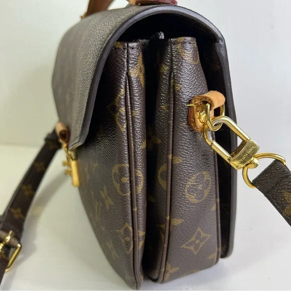 Louis Vuitton pochette Metis Monogram Canvas - Picture 5 of 12